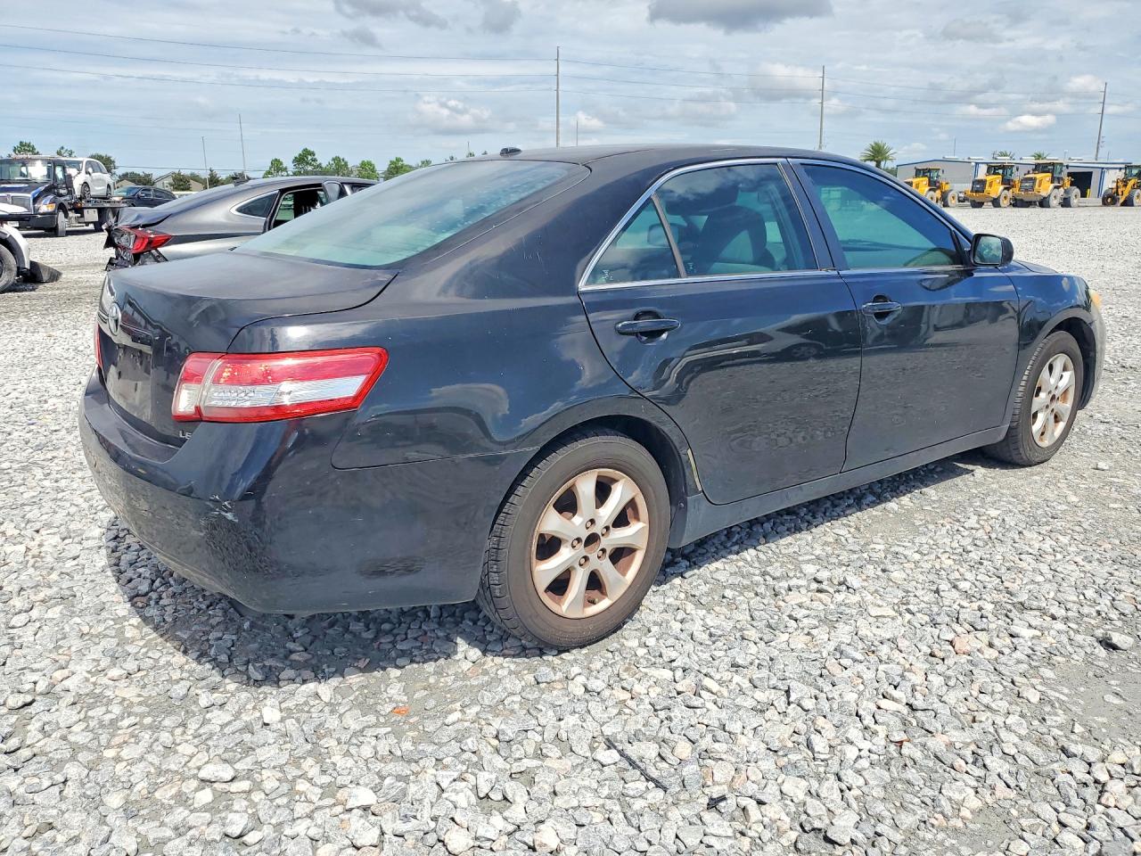 2011 Toyota Camry Le Black vin: 4T1BF3EK8BU176577