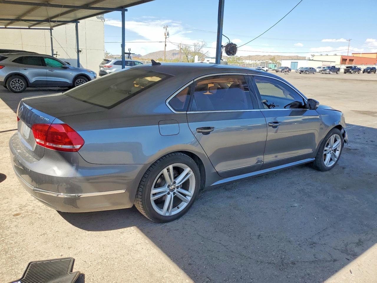 2014 Volkswagen Passat Sel Серый vin: 1VWCS7A37EC056397