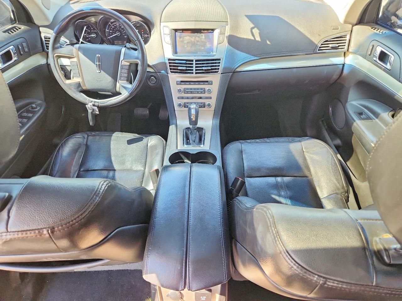 2012 Lincoln Mkt Black vin: 2LMHJ5AT3CBL51557