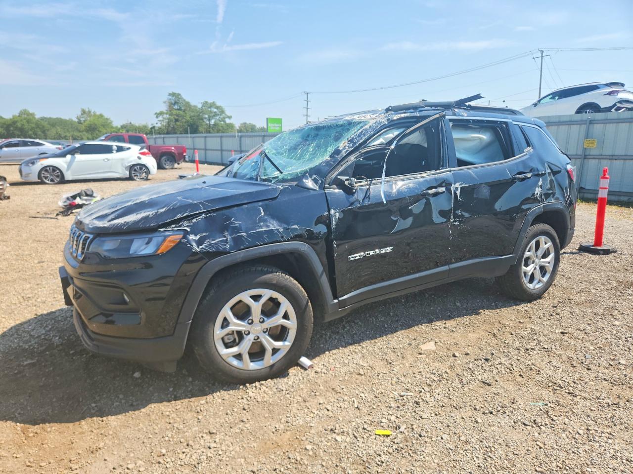 2024 Jeep Compass Latitude Black vin: 3C4NJDBN1RT109280