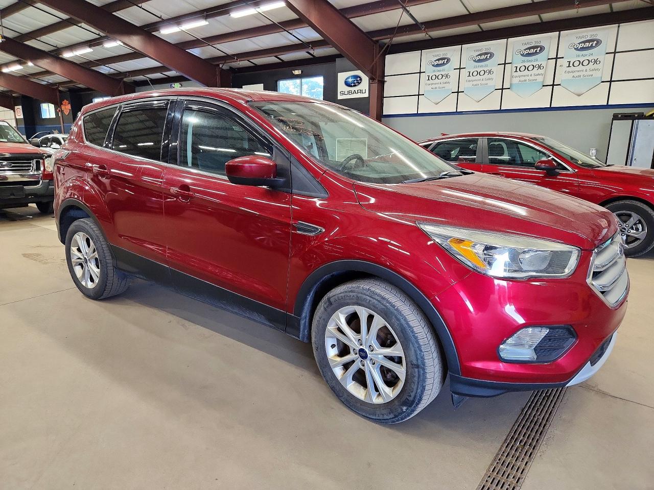 2017 Ford Escape Se Red vin: 1FMCU9GDXHUA74301