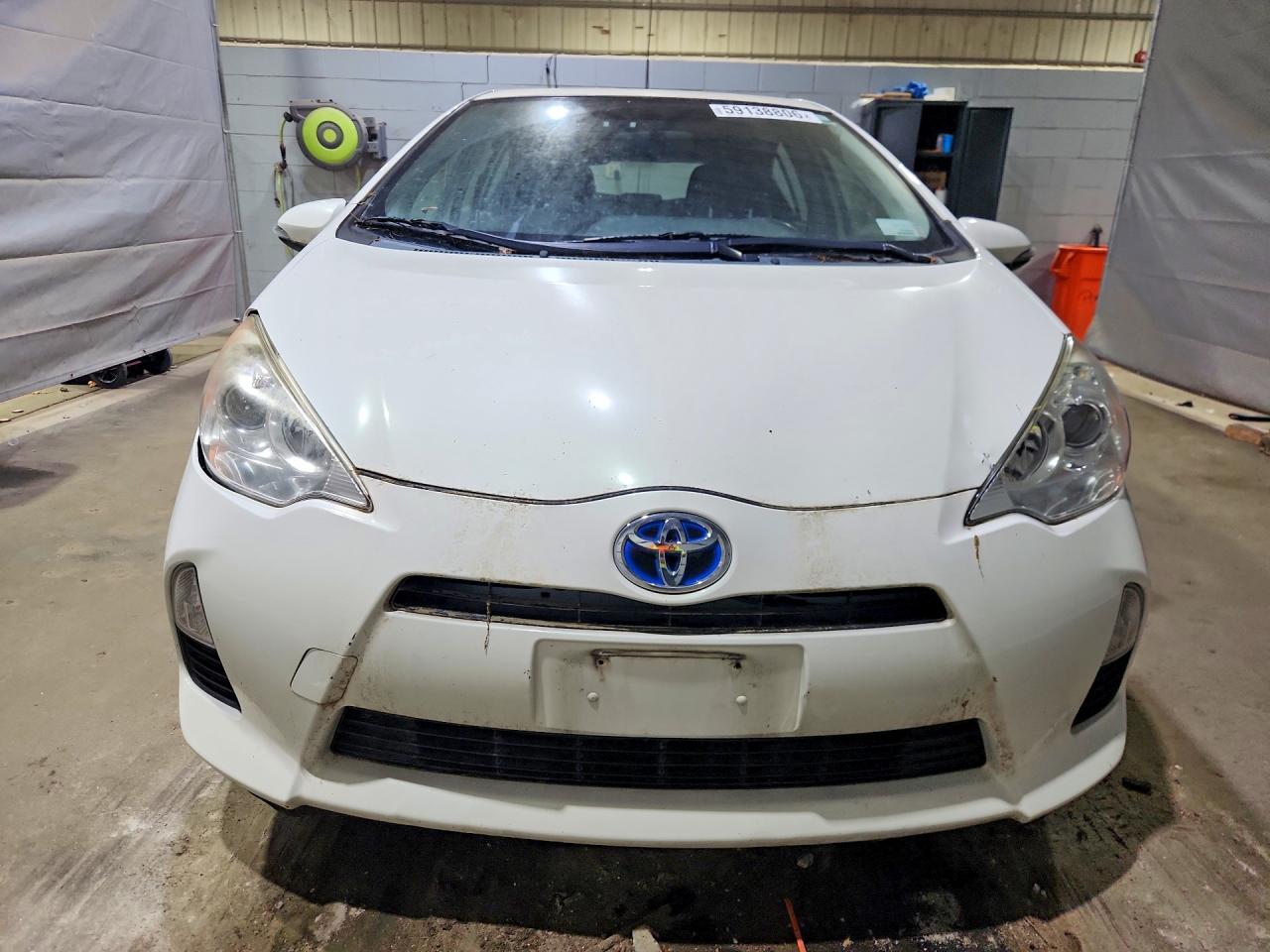 2012 Toyota Prius C Three White vin: JTDKDTB36C1519168