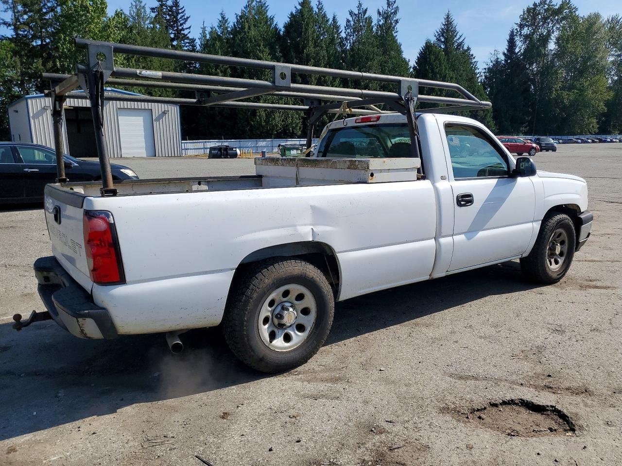 2005 Chevrolet Silverado C1500 White vin: 1GCEC14X35Z152156