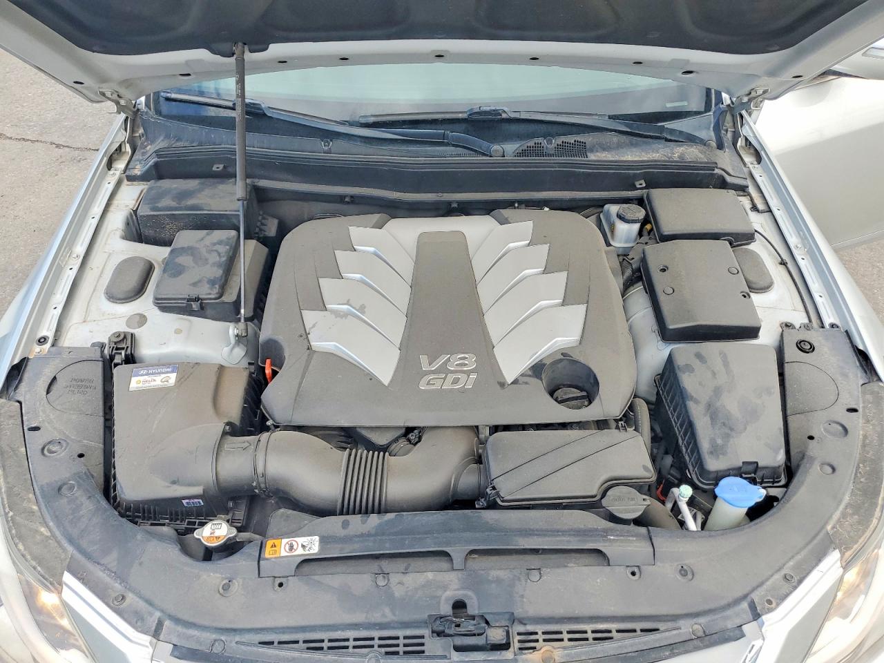 2012 Hyundai Genesis 5.0l Silver vin: KMHGC4DH8CU192757