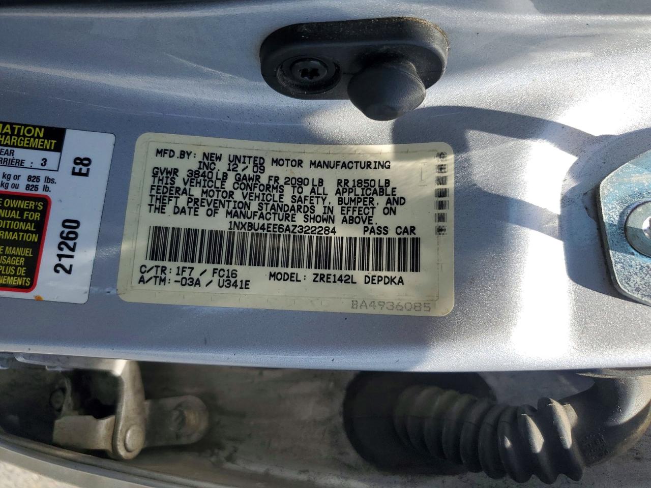 2010 Toyota Corolla Le Серебряный vin: 1NXBU4EE6AZ322284