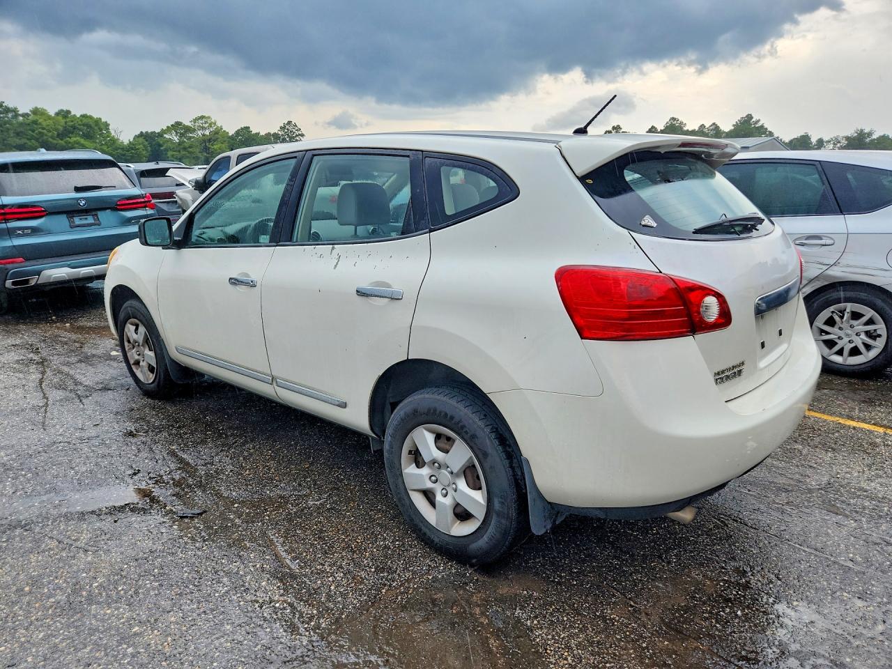 2011 Nissan Rogue S Белый vin: JN8AS5MT4BW186100