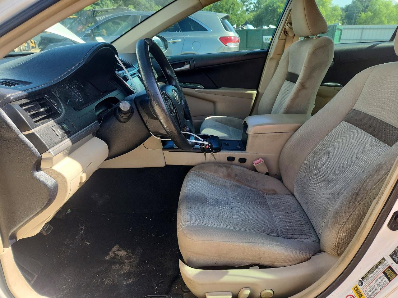 2013 Toyota Camry Le White vin: 4T1BF1FK6DU693964