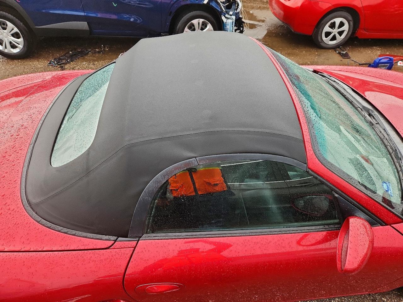 2001 Porsche Boxster Red vin: WP0CA29871U621728