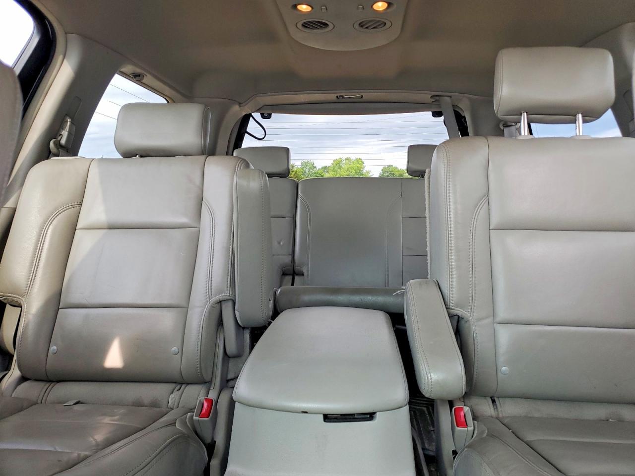 2010 Infiniti Qx56 Base White vin: 5N3ZA0NE5AN909027