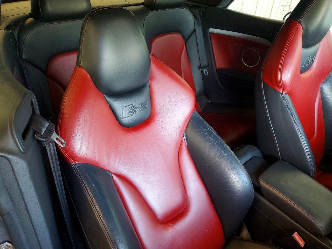 2011 Audi S5 Prestige Gray vin: WAUVGAFHXBN018612