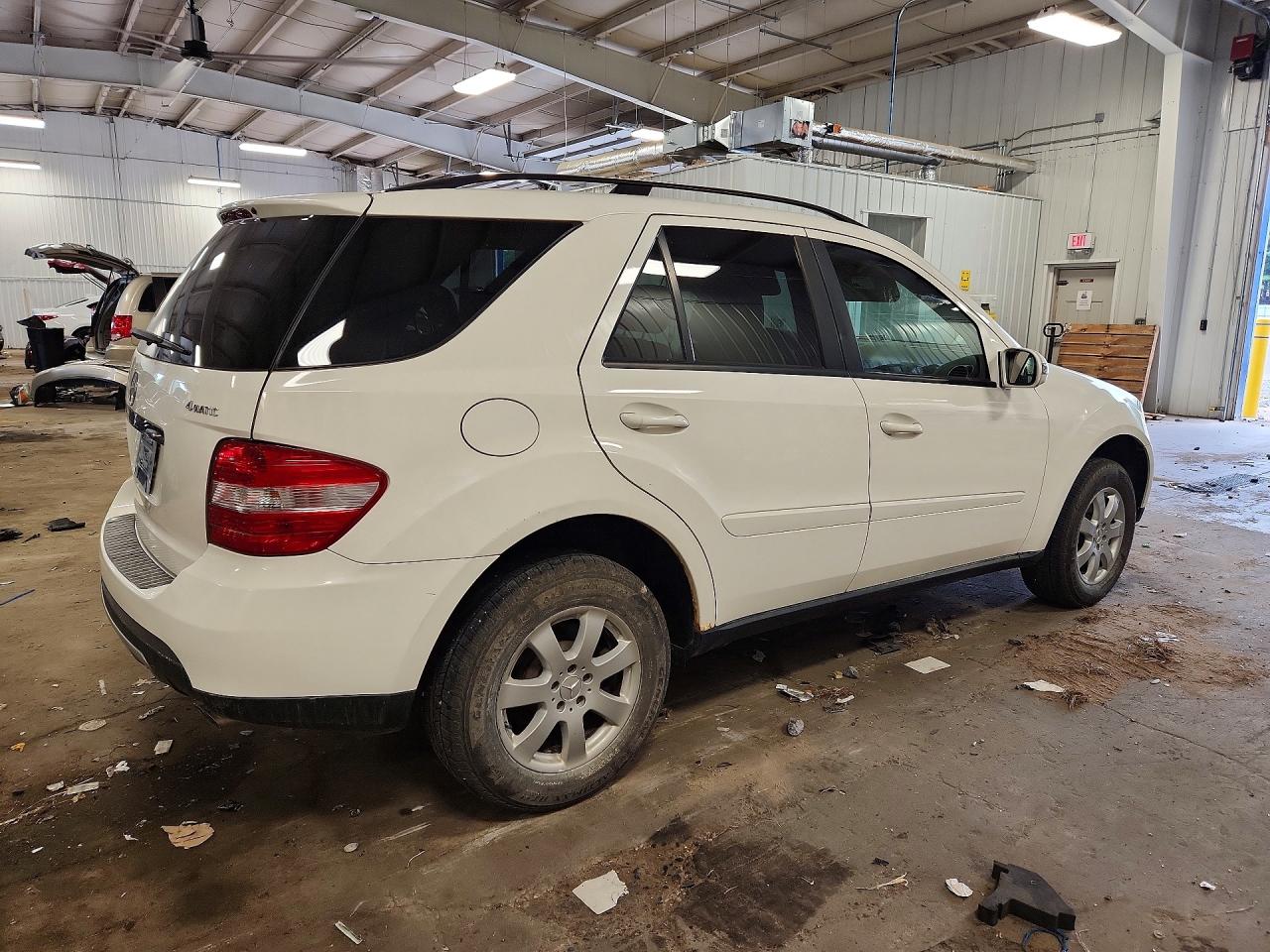 2006 Mercedes-benz Ml 350 White vin: 4JGBB86E26A126069