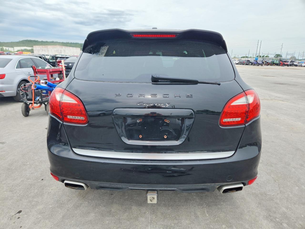 2011 Porsche Cayenne S Black vin: WP1AB2A23BLA42222
