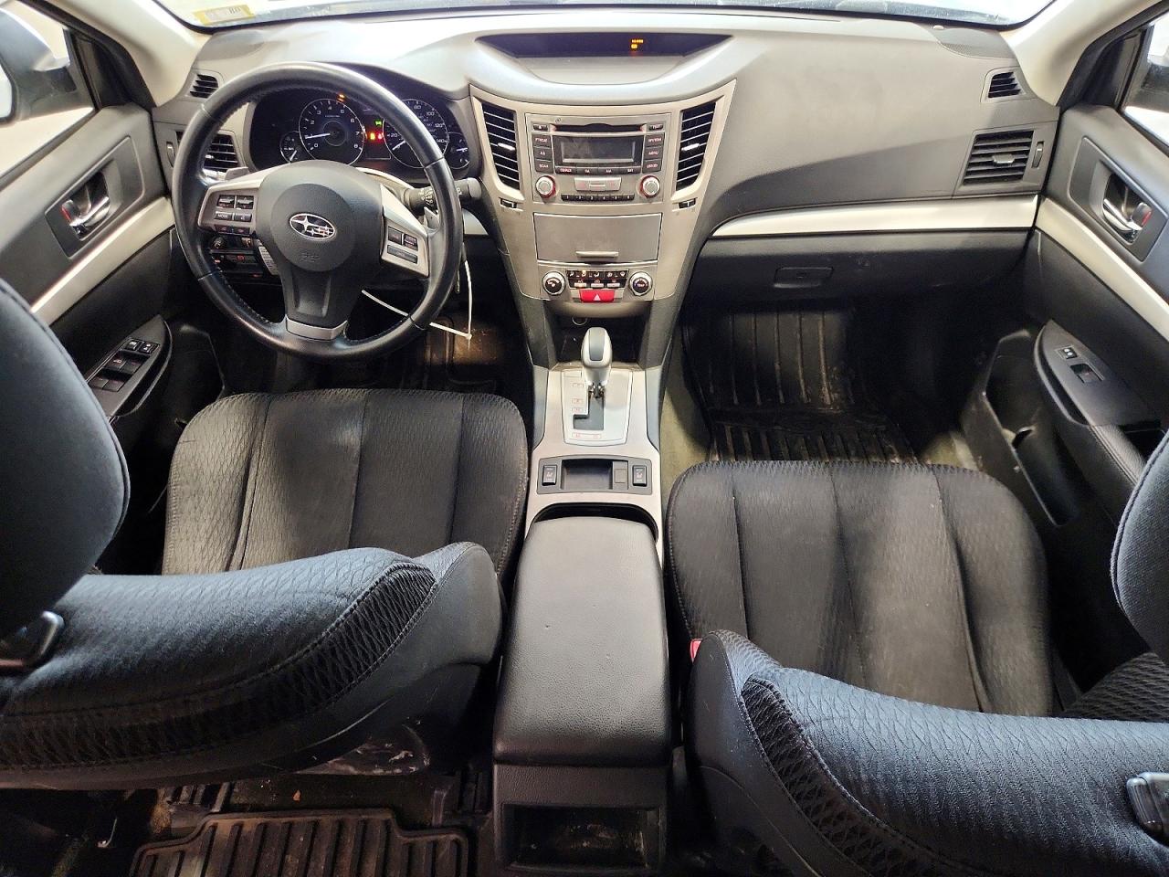 2012 Subaru Outback 2.5i Premium Серебряный vin: 4S4BRCCC7C3287874