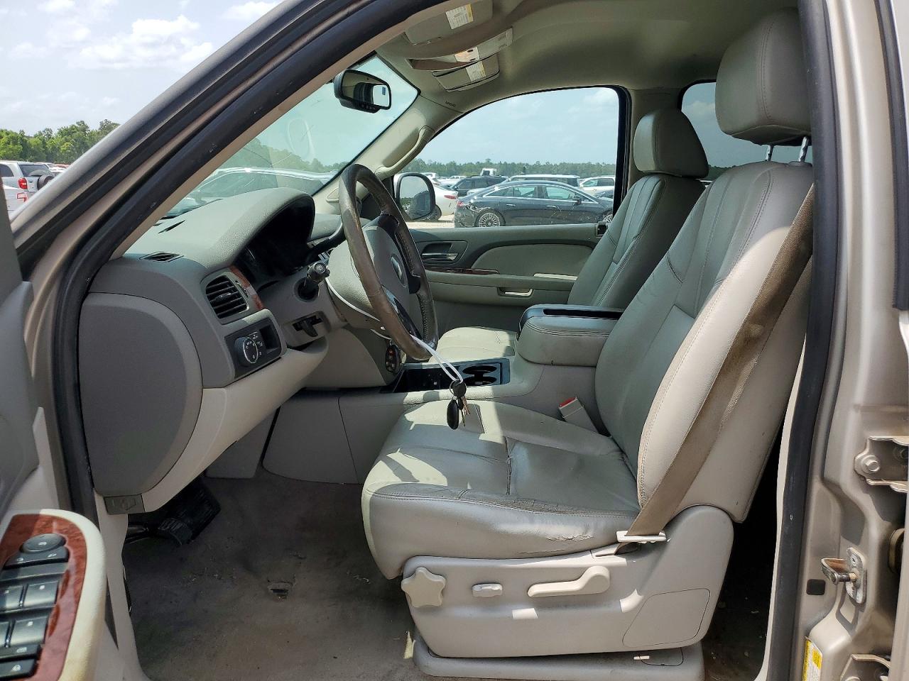 2008 Chevrolet Suburban C1500 Ls Silver vin: 1GNFC16038J220079