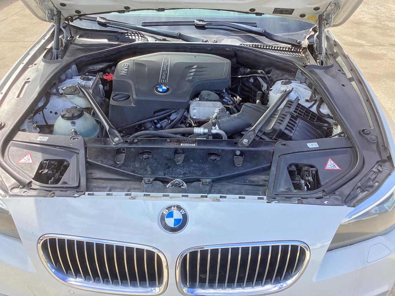 2014 Bmw 528 Xi White vin: WBA5A7C50ED613865