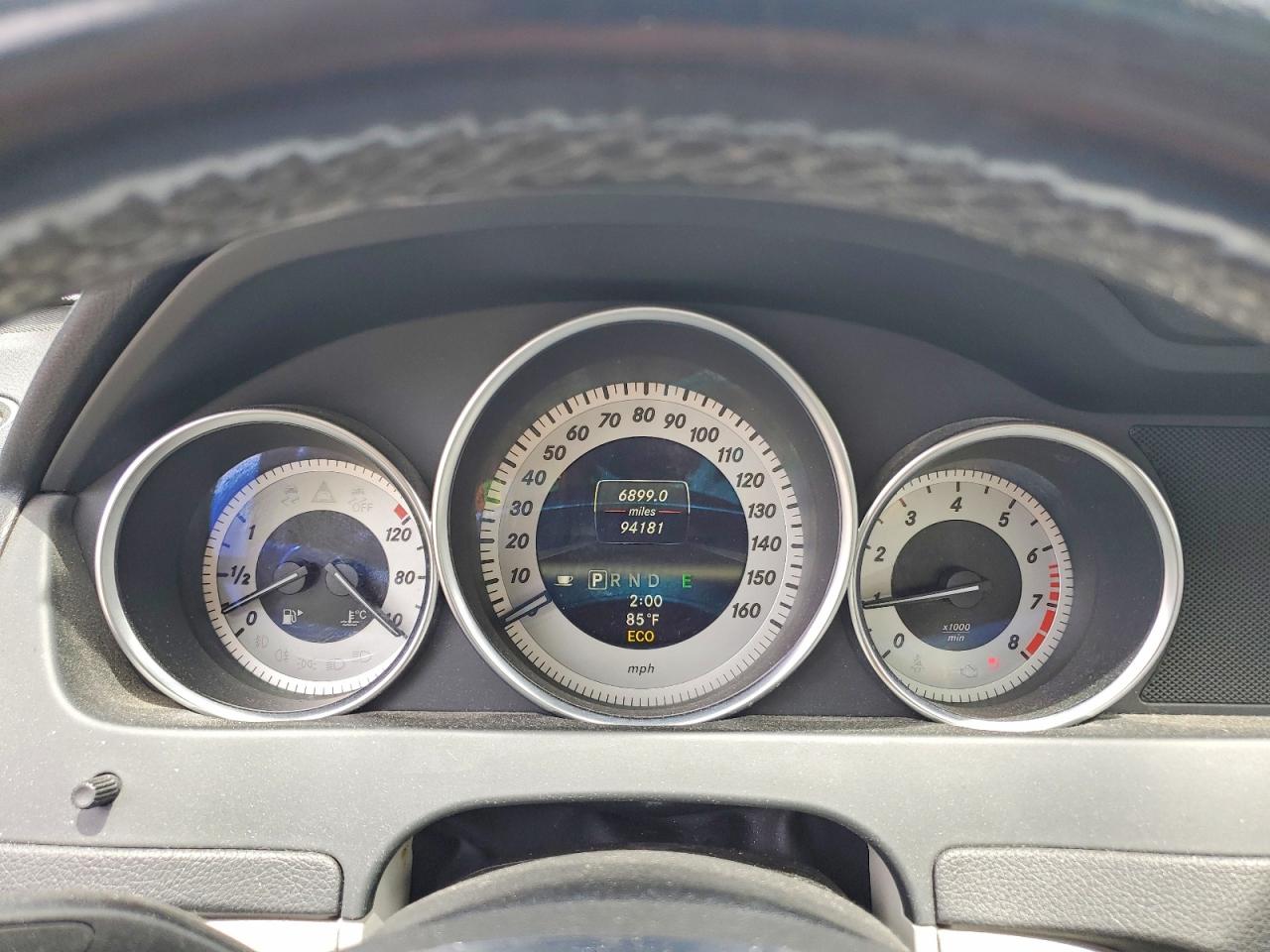 2013 Mercedes-benz C 300 4matic White vin: WDDGF8AB1DR281275