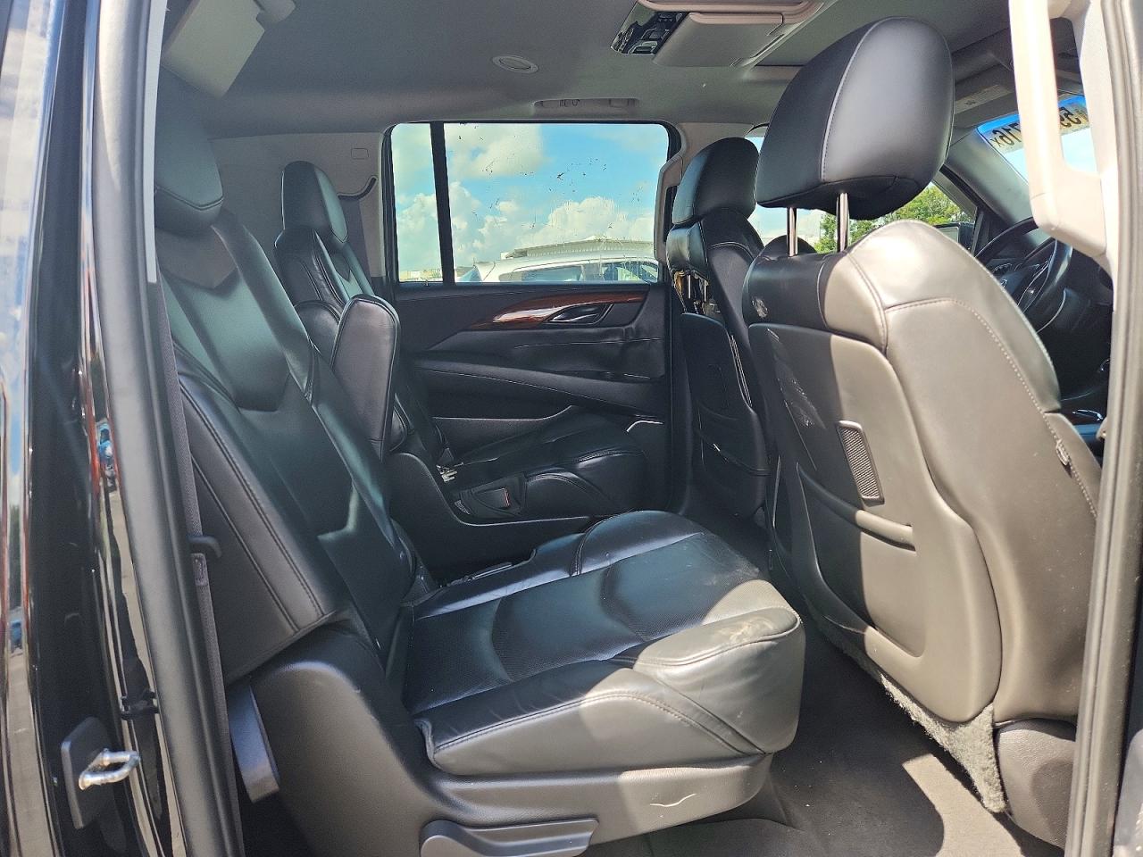 2015 Cadillac Escalade Esv Luxury Black vin: 1GYS3HKJ0FR178879