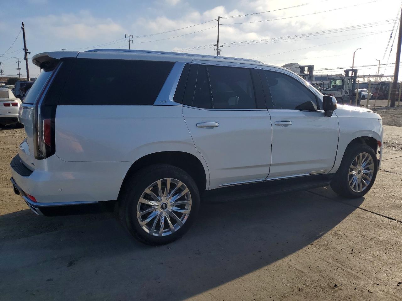 2021 Cadillac Escalade Premium Luxury White vin: 1GYS4BKLXMR273331