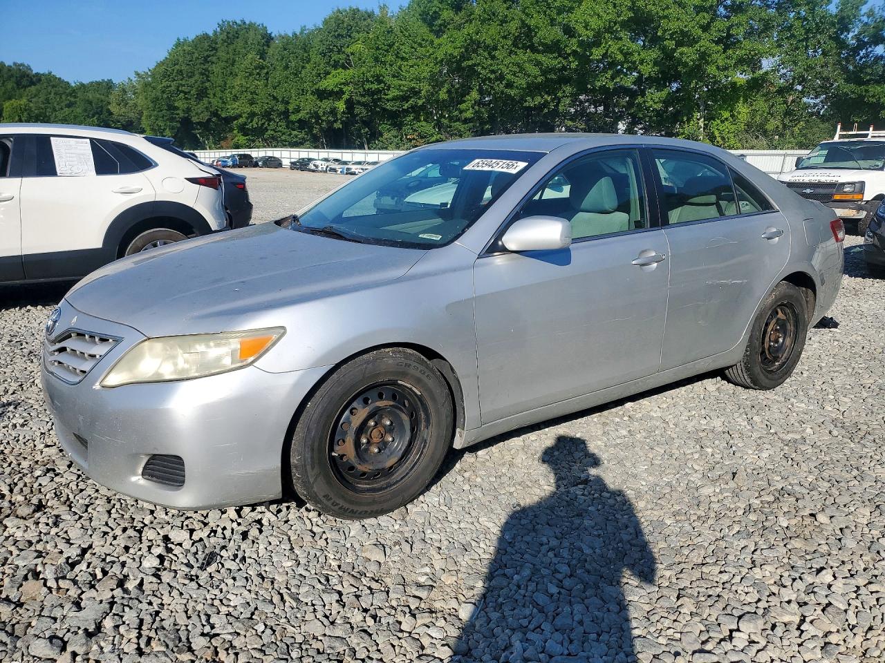 2011 Toyota Camry Le Серебряный vin: 4T4BF3EK2BR156170