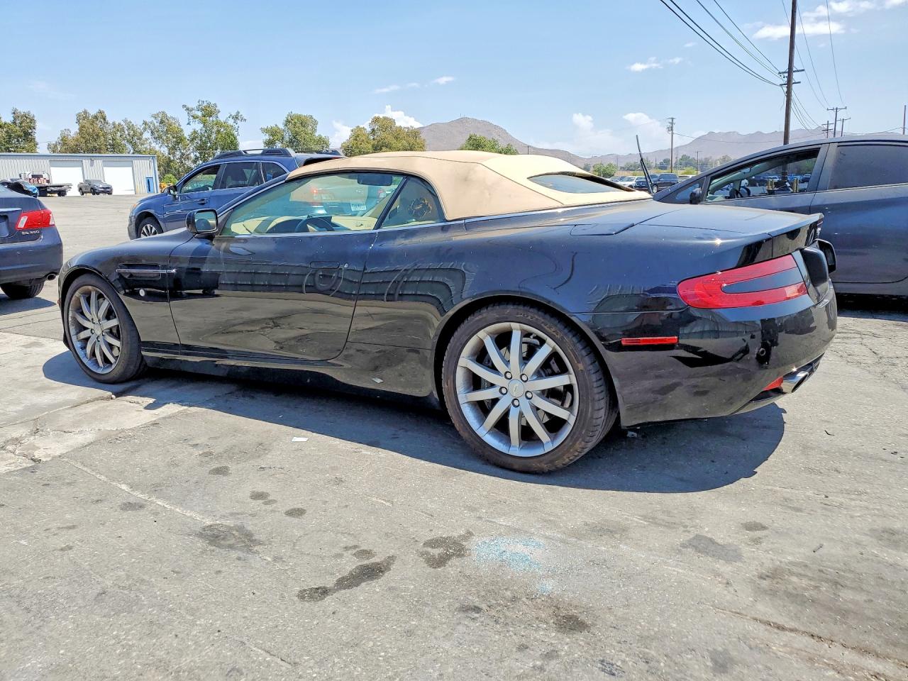 2006 Aston Martin Db9 Volante Черный vin: SCFAD02A16GB04743