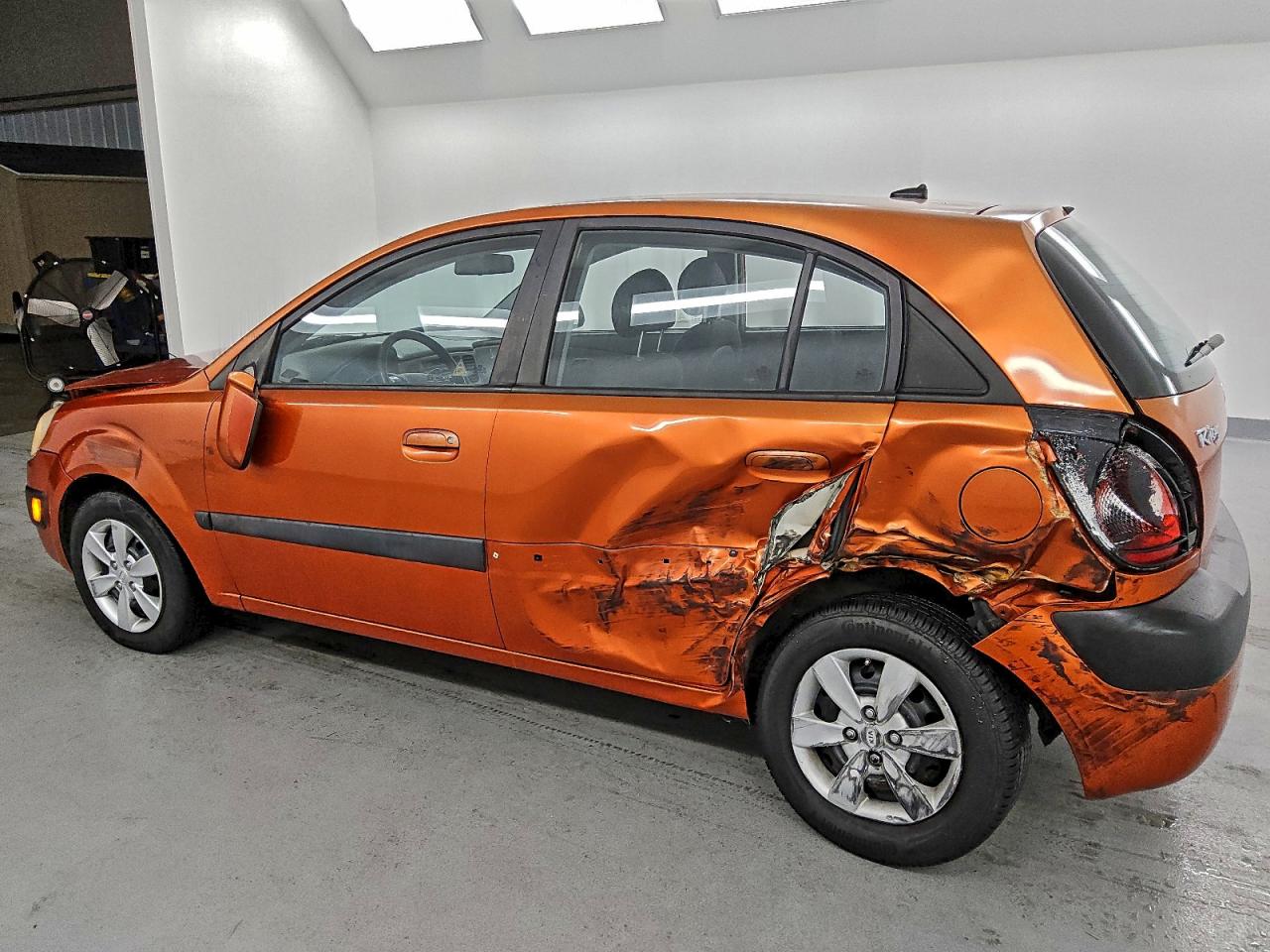 2009 Kia Rio5 Lx Orange vin: KNADE243896567101