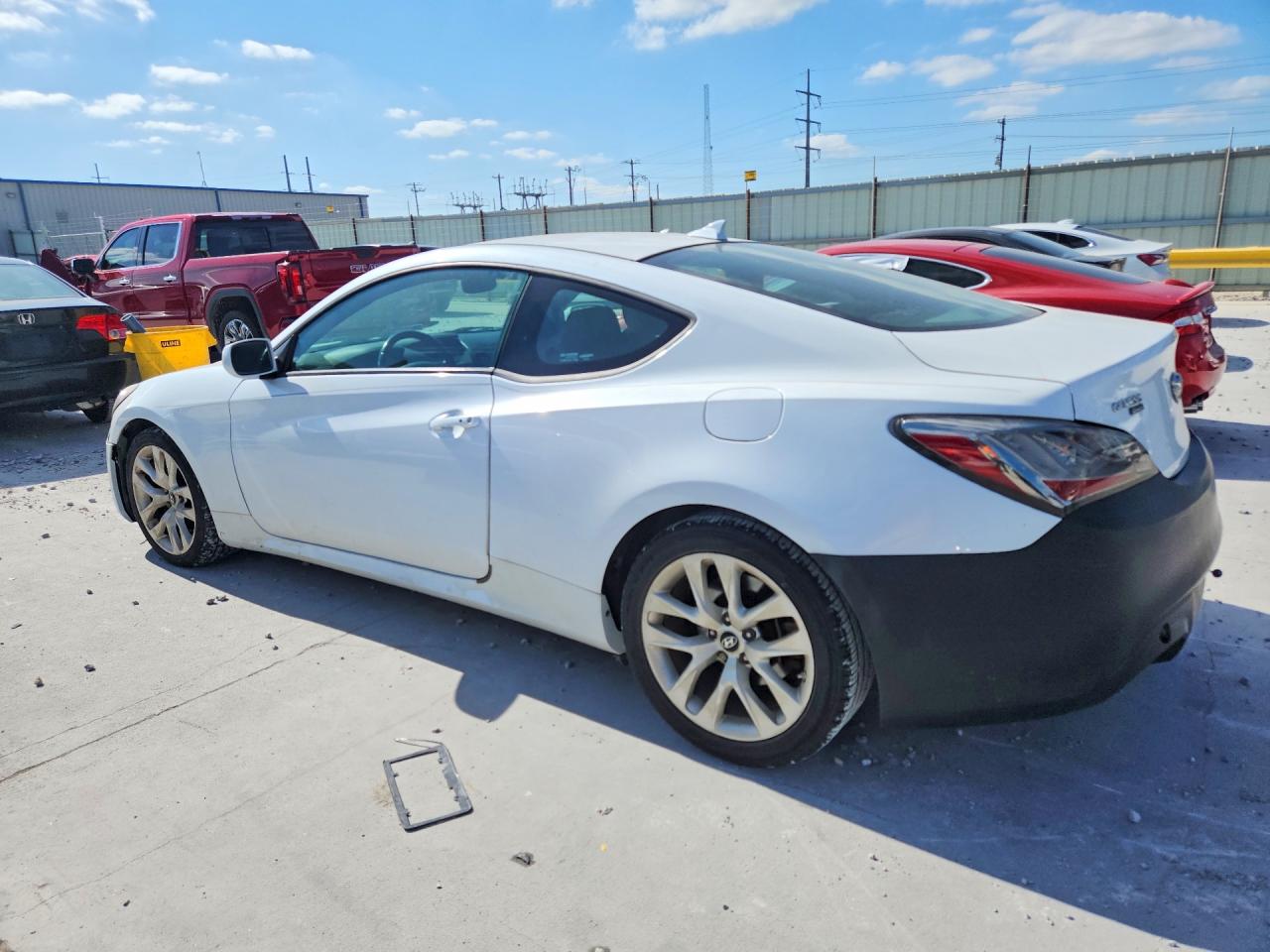 2014 Hyundai Genesis Coupe 2.0t Белый vin: KMHHT6KD2EU117118