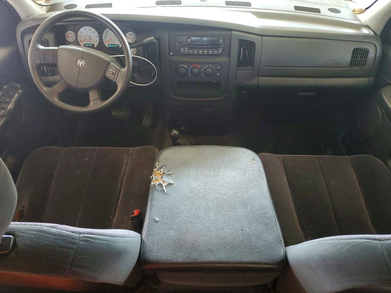 2005 Dodge Ram 1500 St Silver vin: 1D7HU18D85J626195