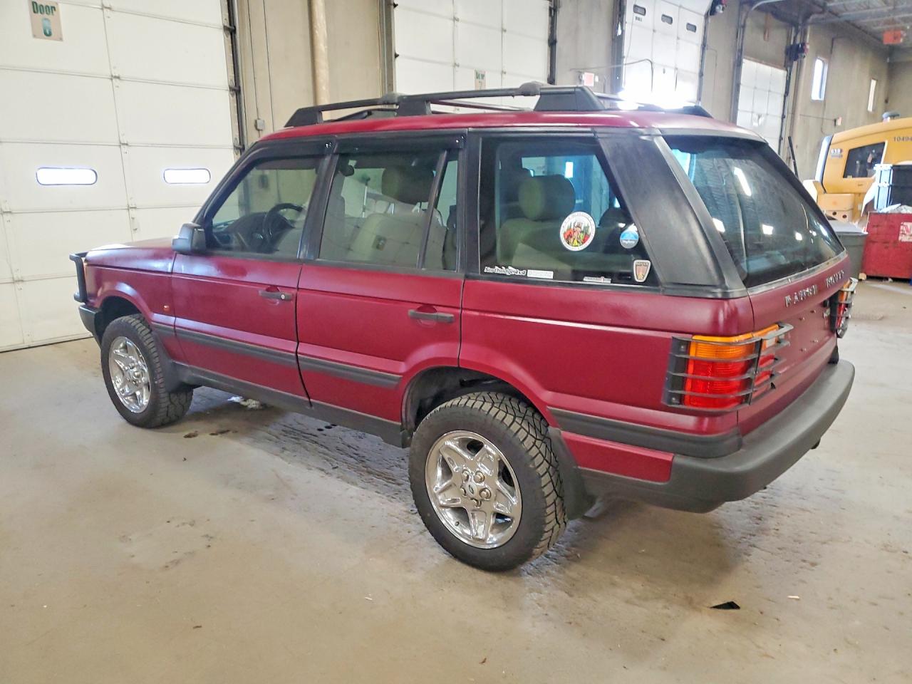 1997 Land Rover Range Rover 4.6 Hse Long Wheelbase Red vin: SALPV1442VA361694