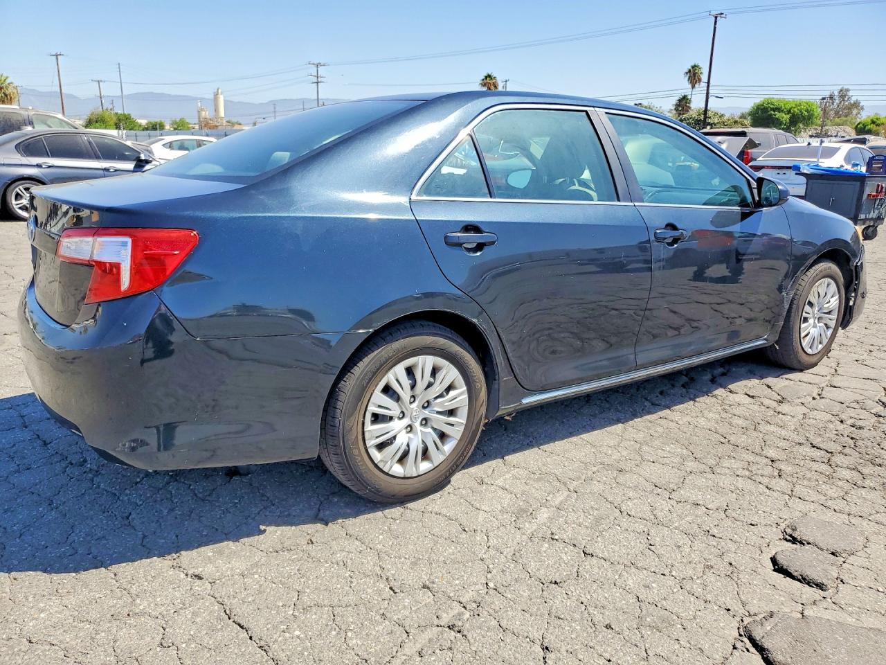 2013 Toyota Camry Le Black vin: 4T1BF1FK1DU651931