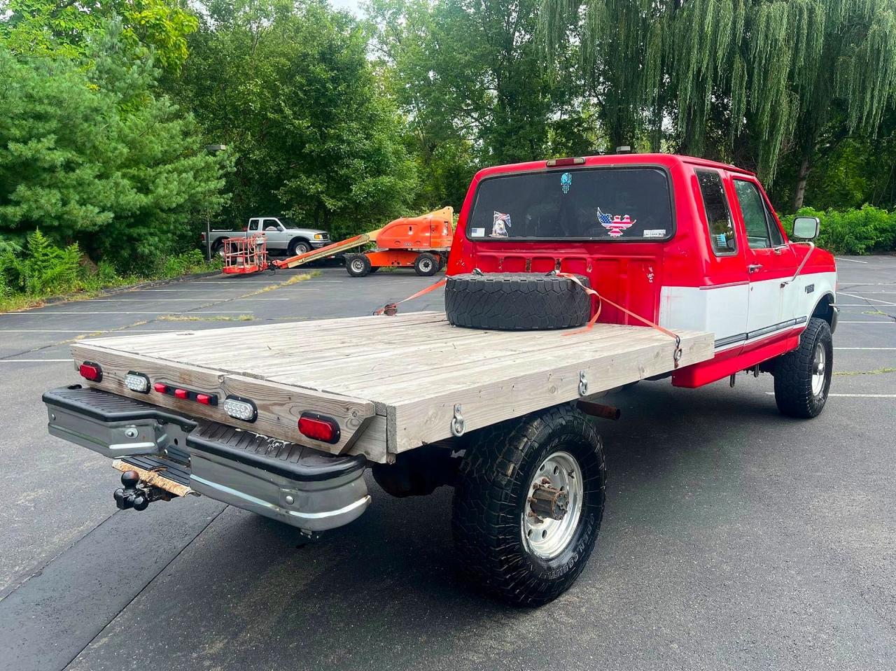 1997 Ford F250 Two Tone vin: 1FTHX26H8VEC43508