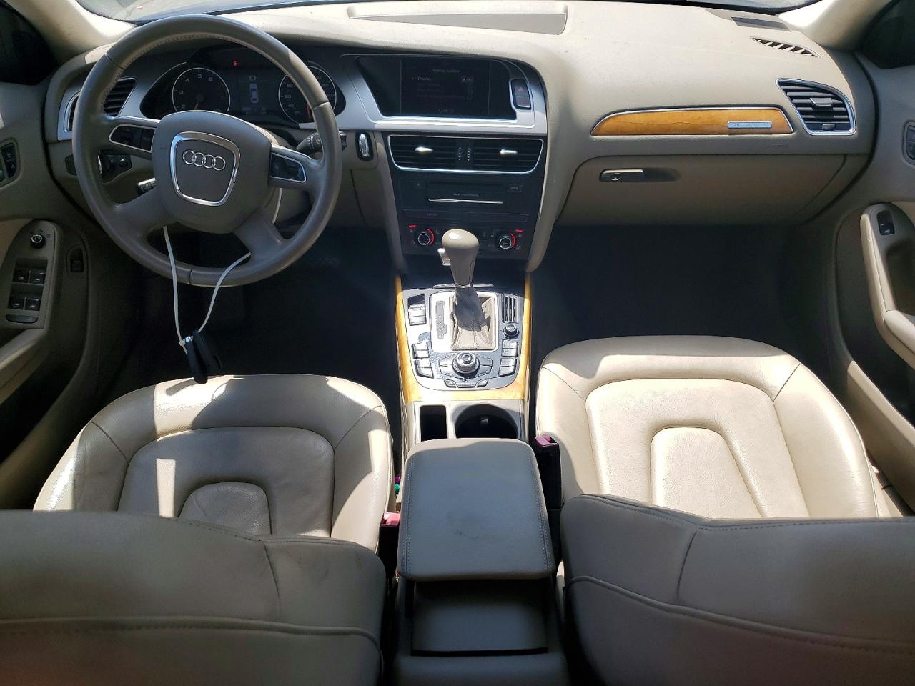 2010 Audi A4 Premium Plus Синий vin: WAUFFAFL8AN014360