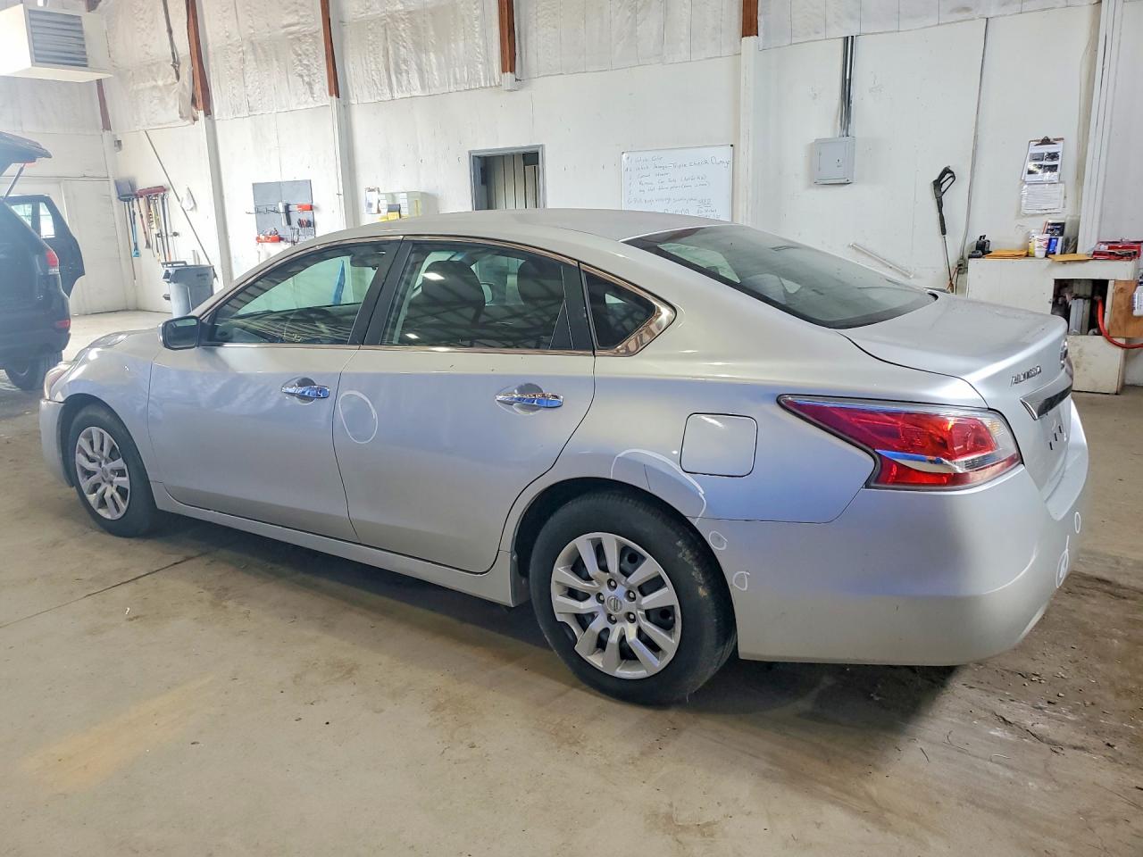 2015 Nissan Altima 2.5 S Silver vin: 1N4AL3AP1FN390634
