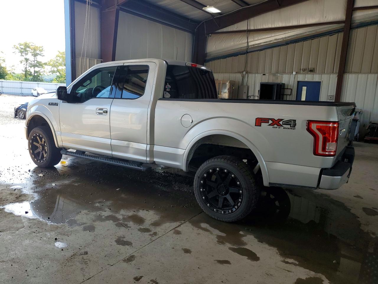 2015 Ford F150 Super Cab Silver vin: 1FTFX1EF2FFC28130