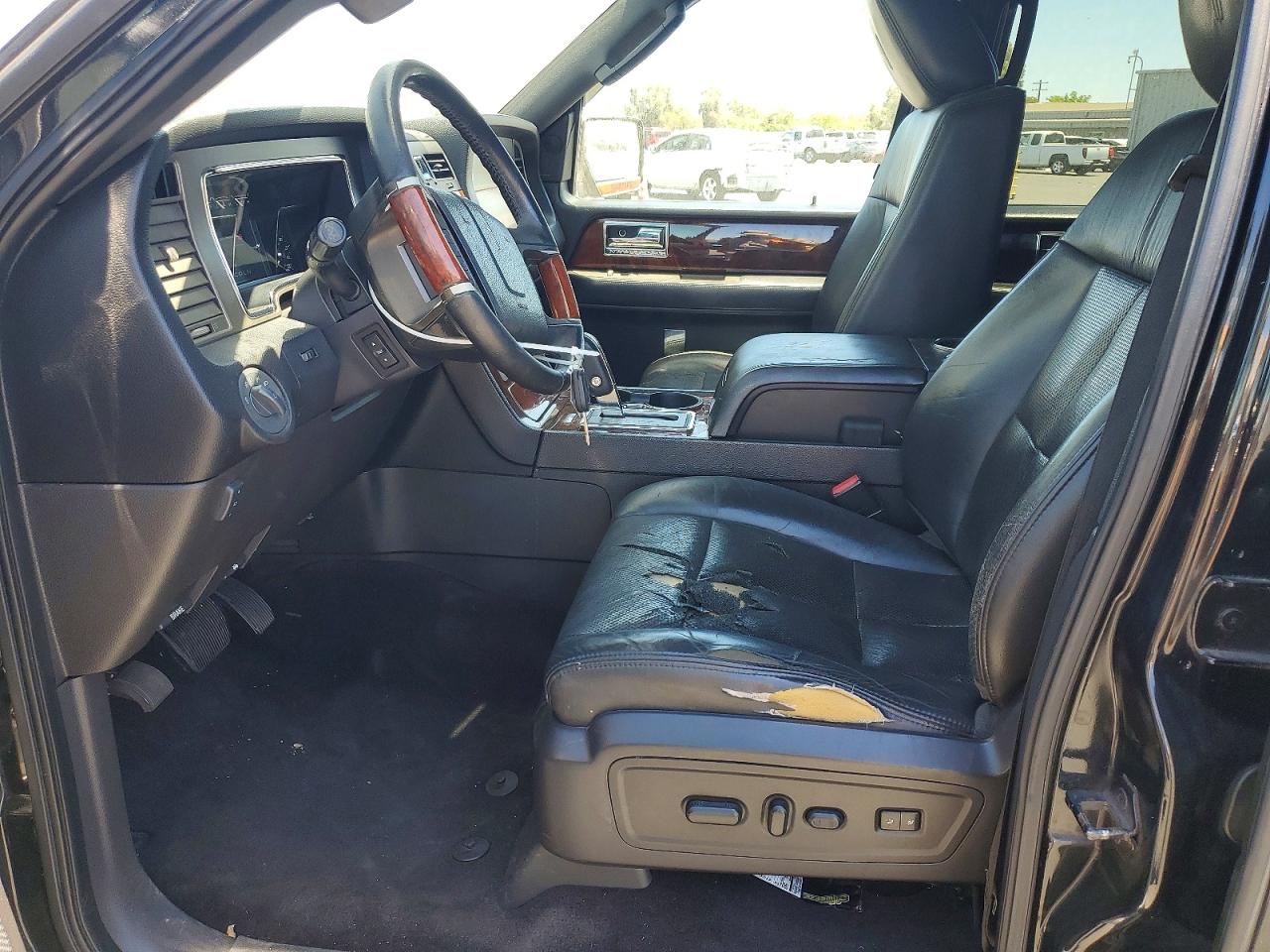 2011 Lincoln Navigator L Черный vin: 5LMJJ3J57BEJ00432