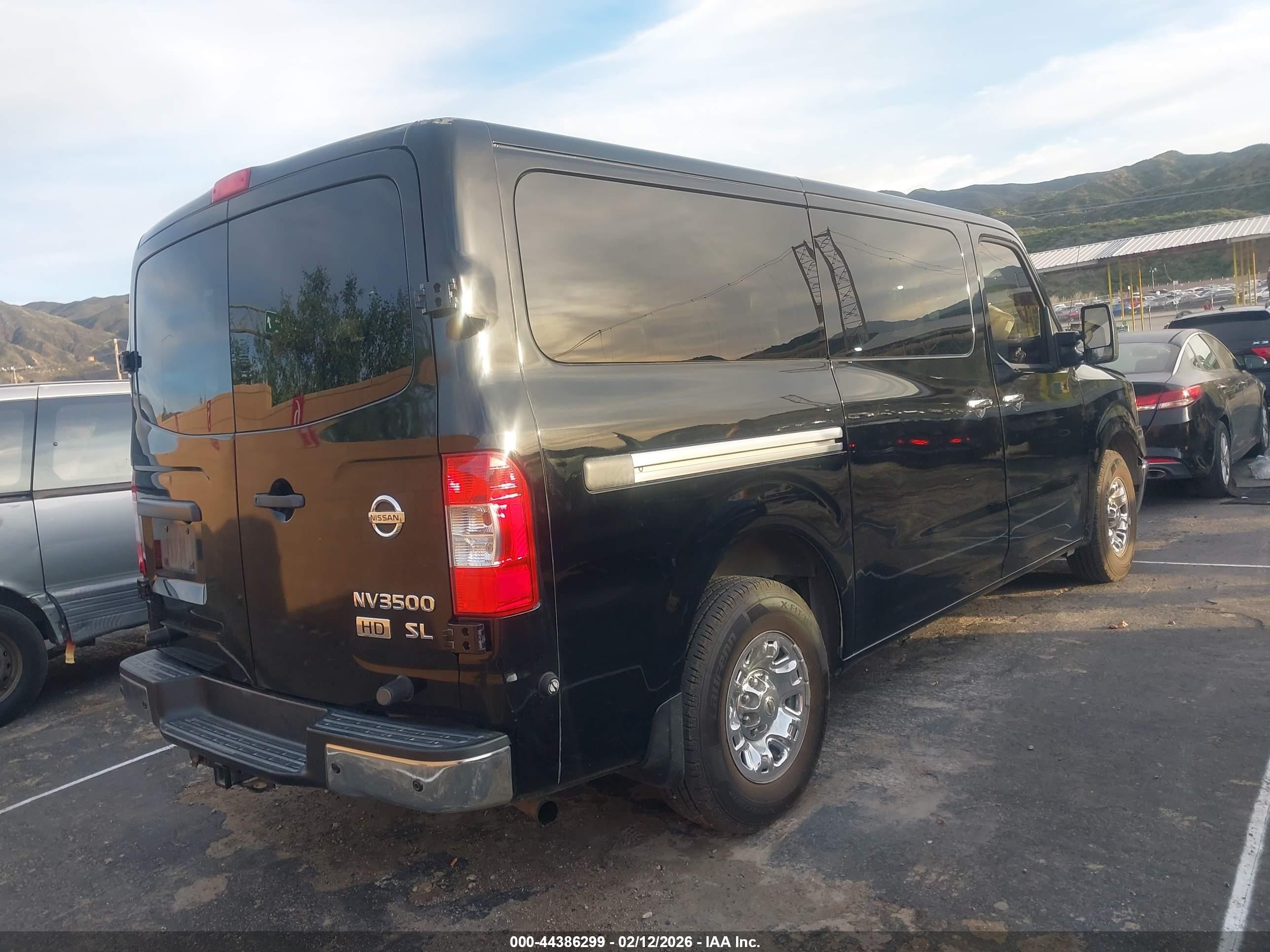 2015 Nissan Nv Passenger Nv3500 Hd Sl V8 Black vin: 5BZAF0AA1FN850600