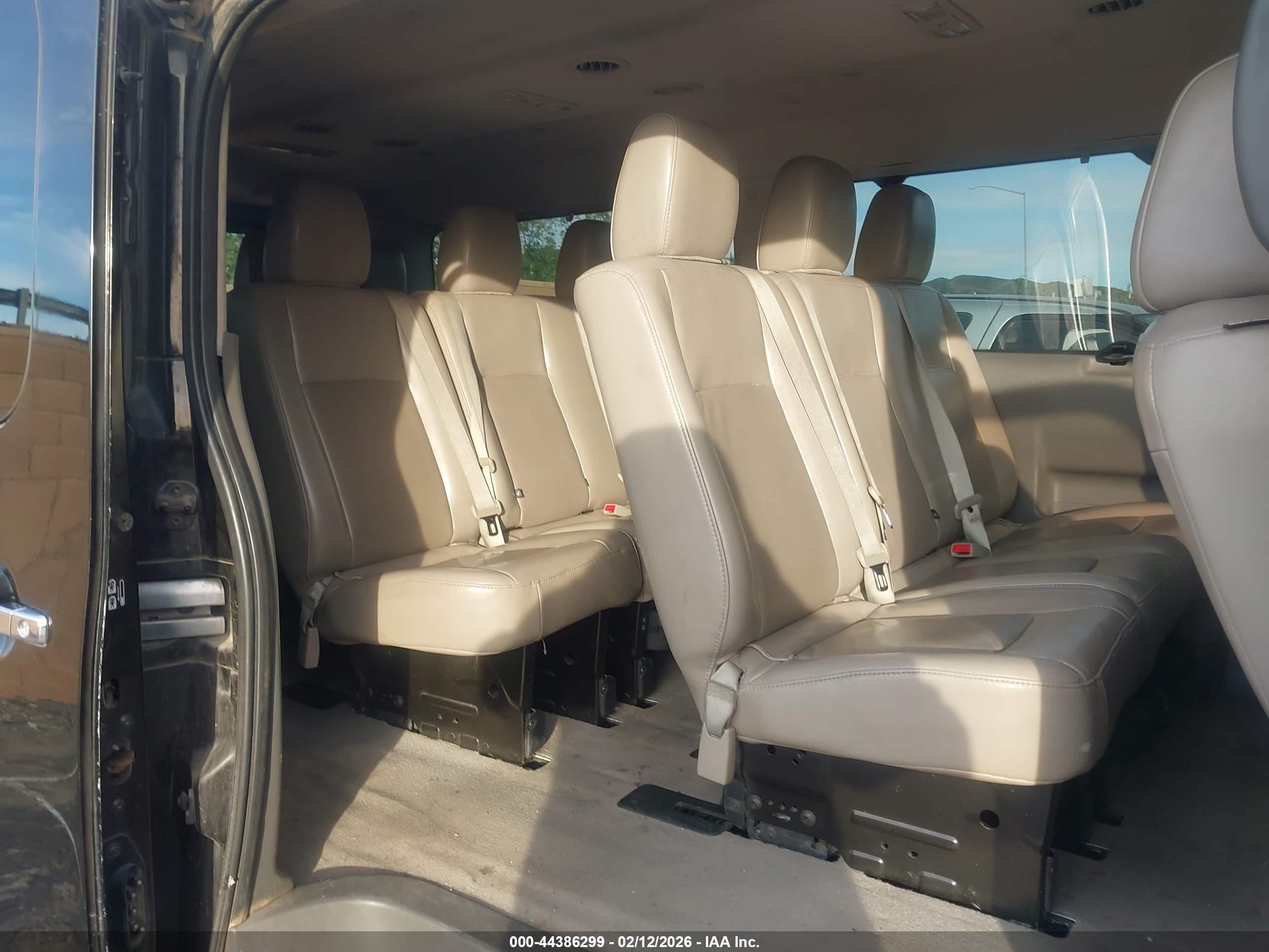 2015 Nissan Nv Passenger Nv3500 Hd Sl V8 Black vin: 5BZAF0AA1FN850600