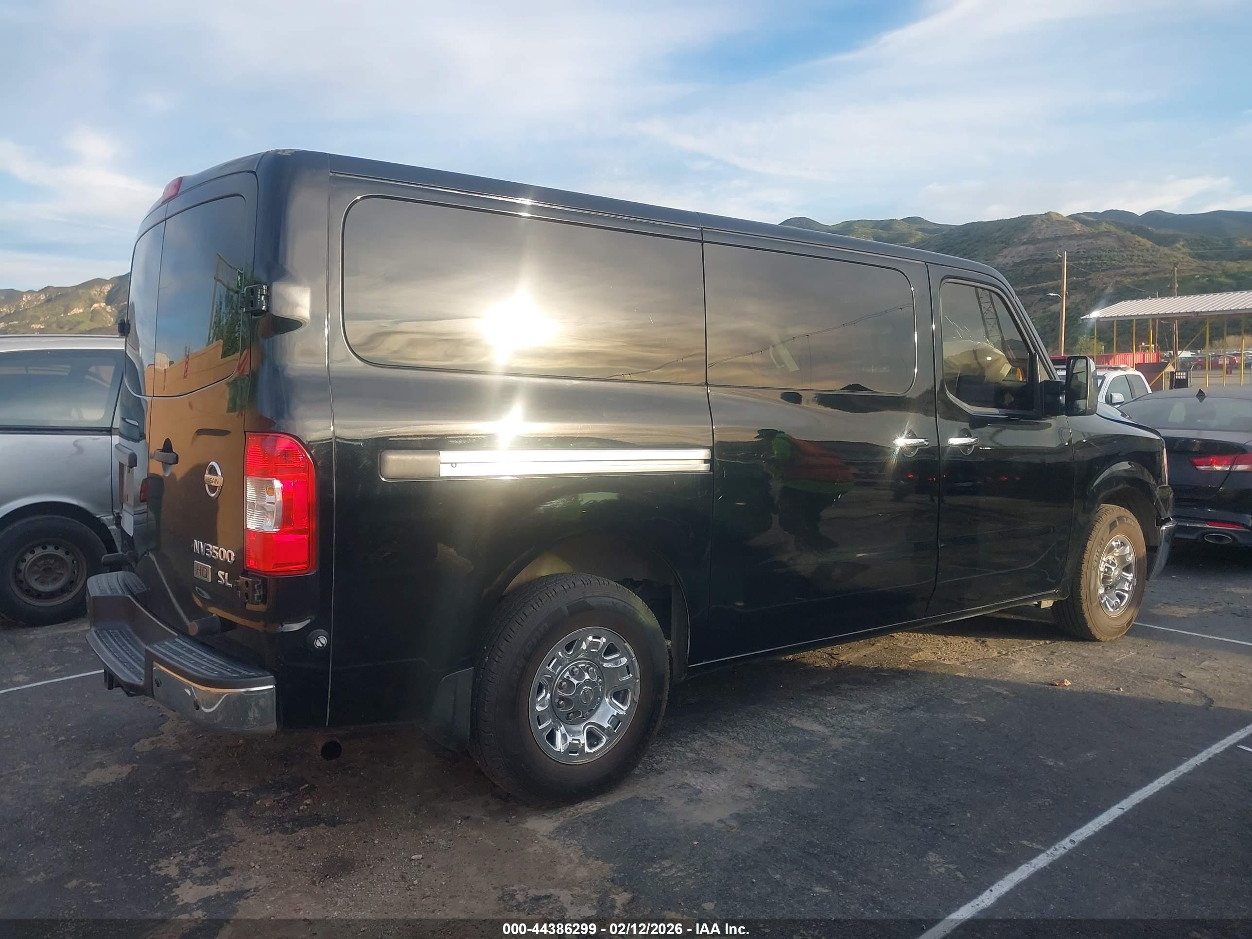 2015 Nissan Nv Passenger Nv3500 Hd Sl V8 Black vin: 5BZAF0AA1FN850600