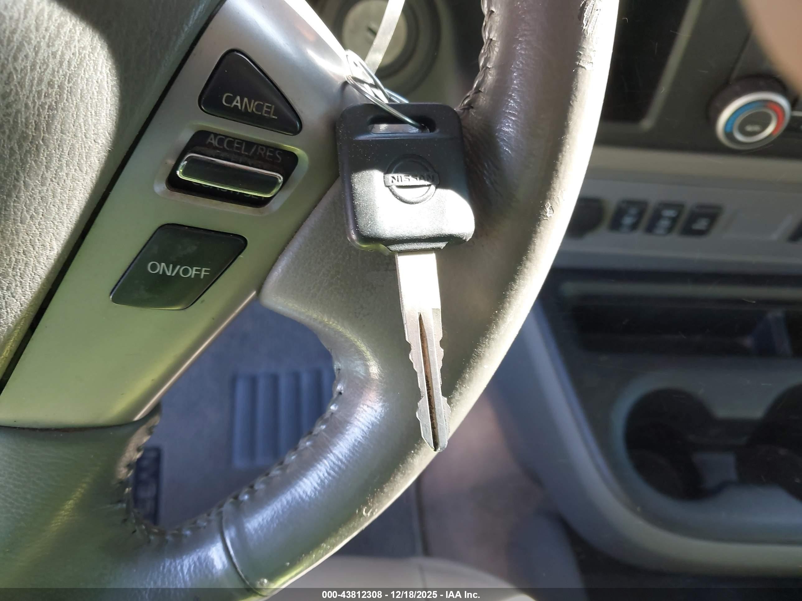 2013 Nissan Nv Passenger Nv3500 Hd Sl V8 Gray vin: 5BZAF0AA3DN201085
