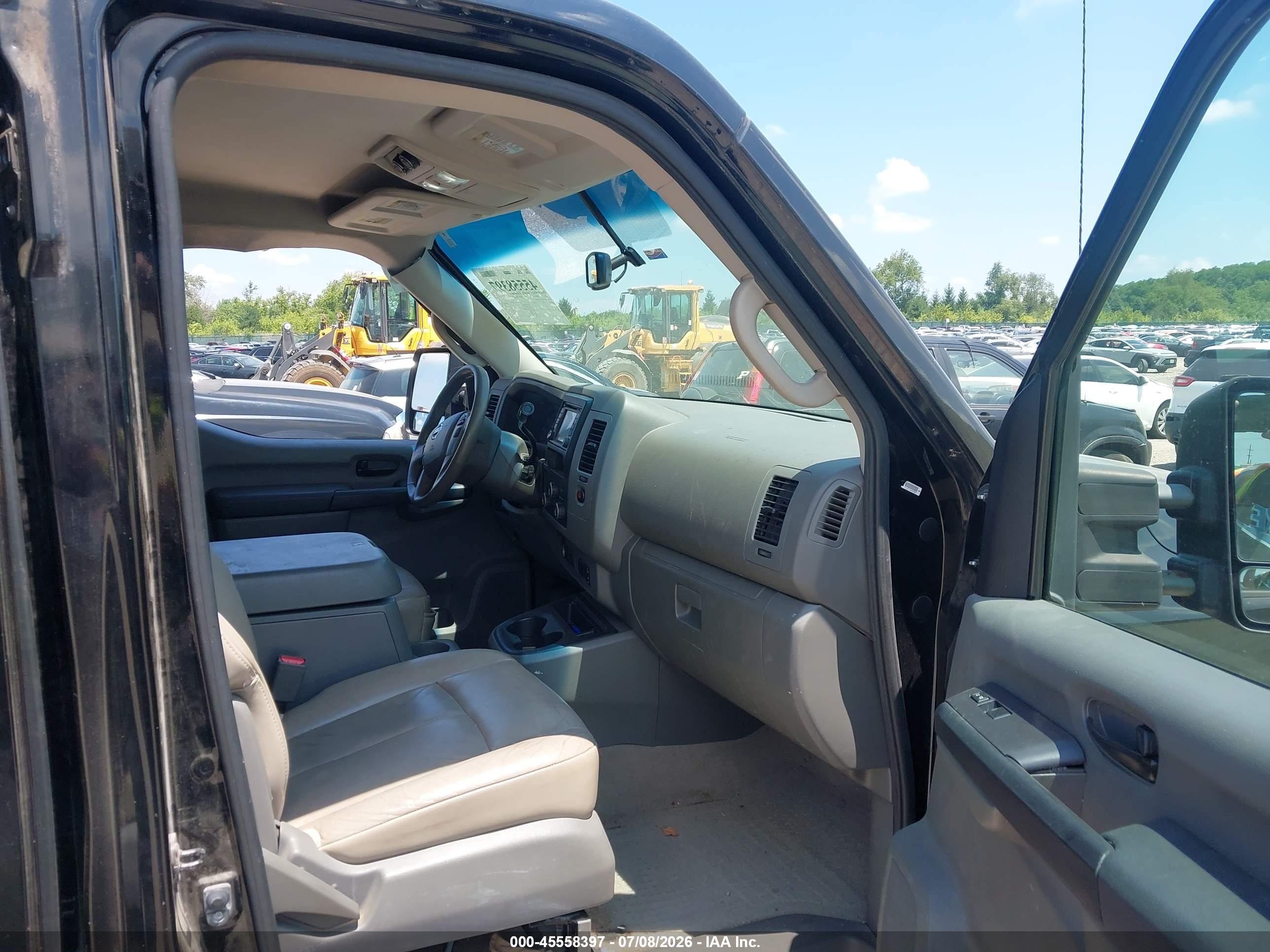 2015 Nissan Nv Passenger Nv3500 Hd Sl V8 Black vin: 5BZAF0AA4FN850655