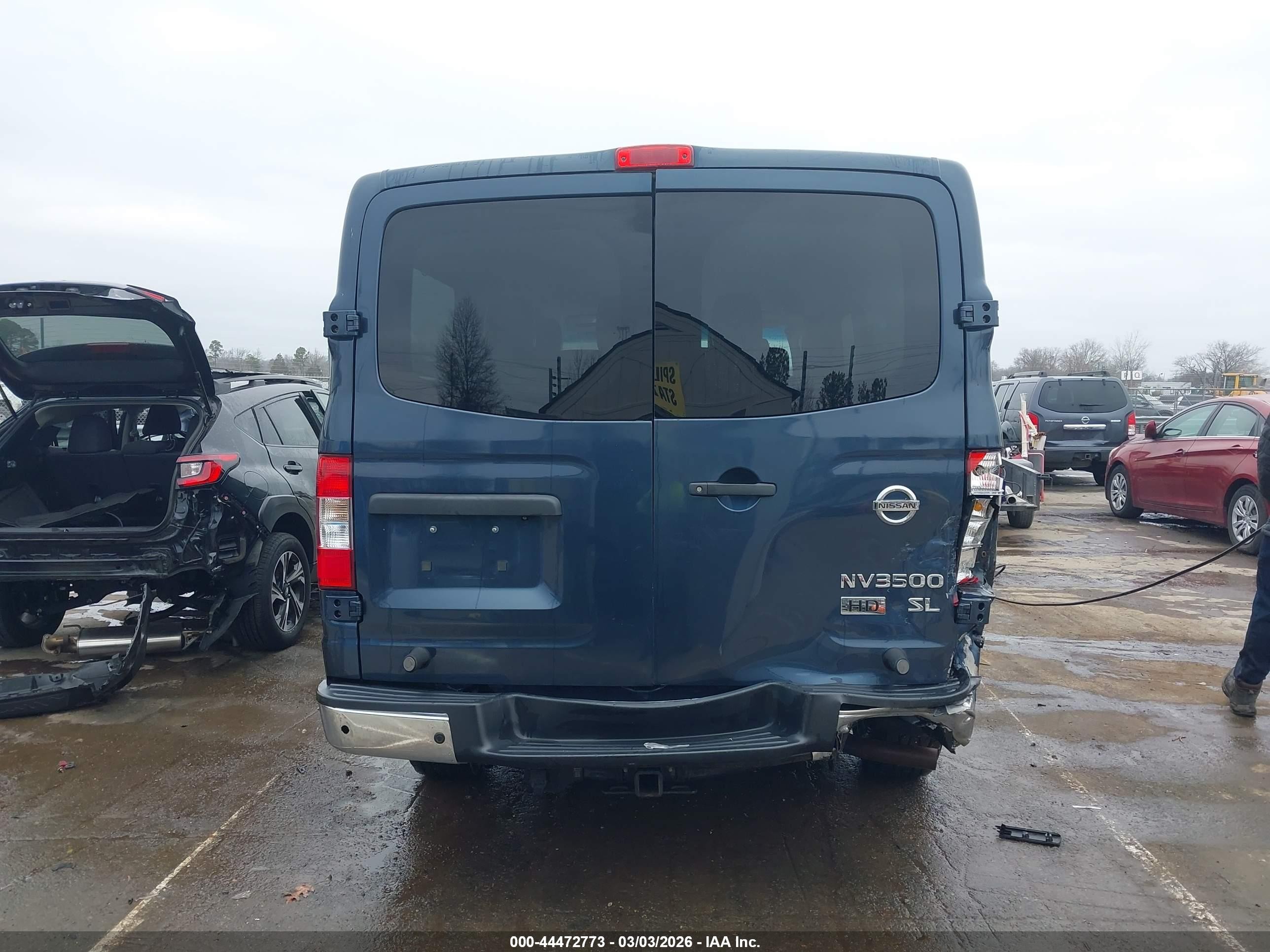 2015 Nissan Nv Passenger Nv3500 Hd Sl V8 Blue vin: 5BZAF0AA6FN850463