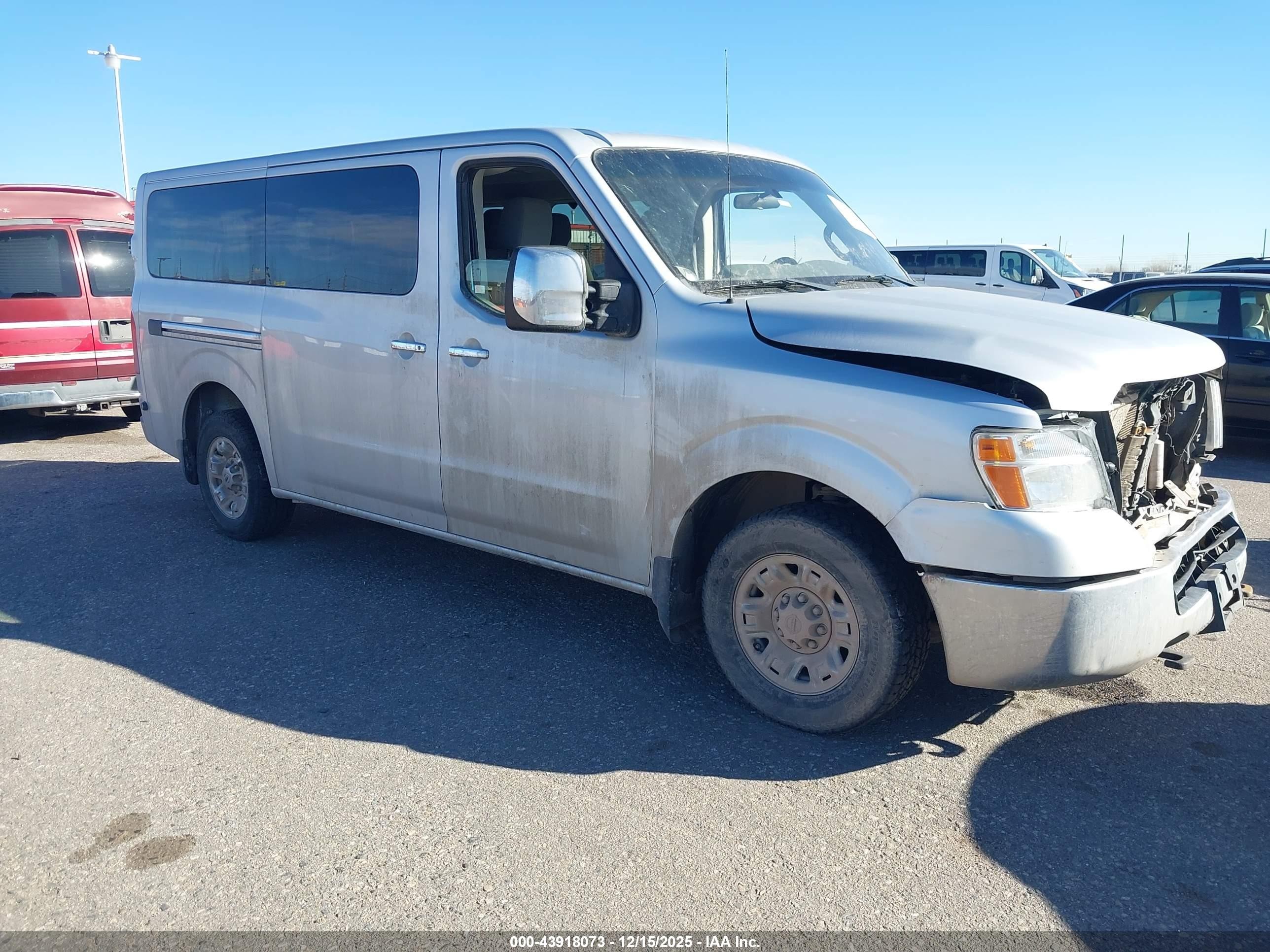 2015 Nissan Nv Passenger Nv3500 Hd Sv V8 Silver vin: 5BZAF0AA7FN850004
