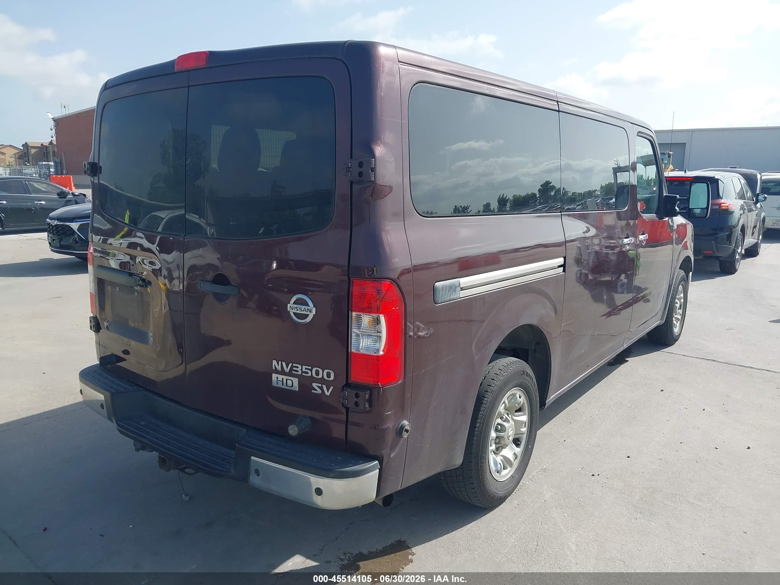 2013 Nissan Nv Passenger Nv3500 Hd Sv V8 Burgundy vin: 5BZAF0AA8DN202085