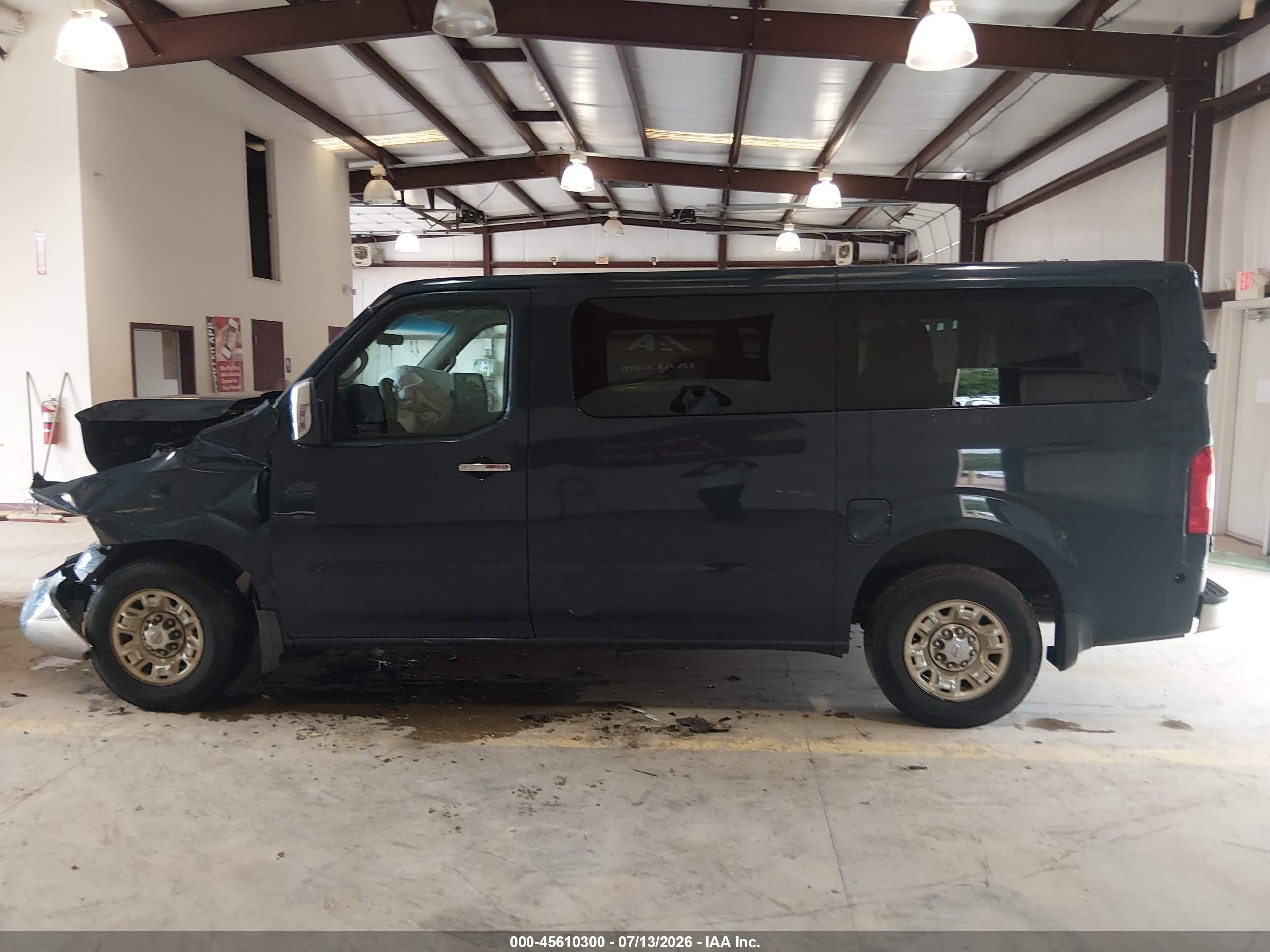 2015 Nissan Nv Passenger Nv3500 Hd Sv V8 Navy vin: 5BZAF0AA9FN852675