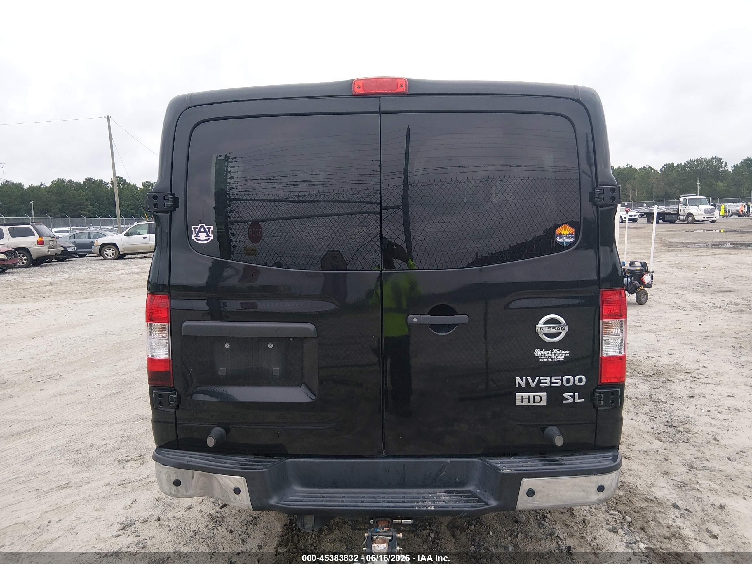 2015 Nissan Nv Passenger Nv3500 Hd Sl V8 Black vin: 5BZAF0AAXFN850143