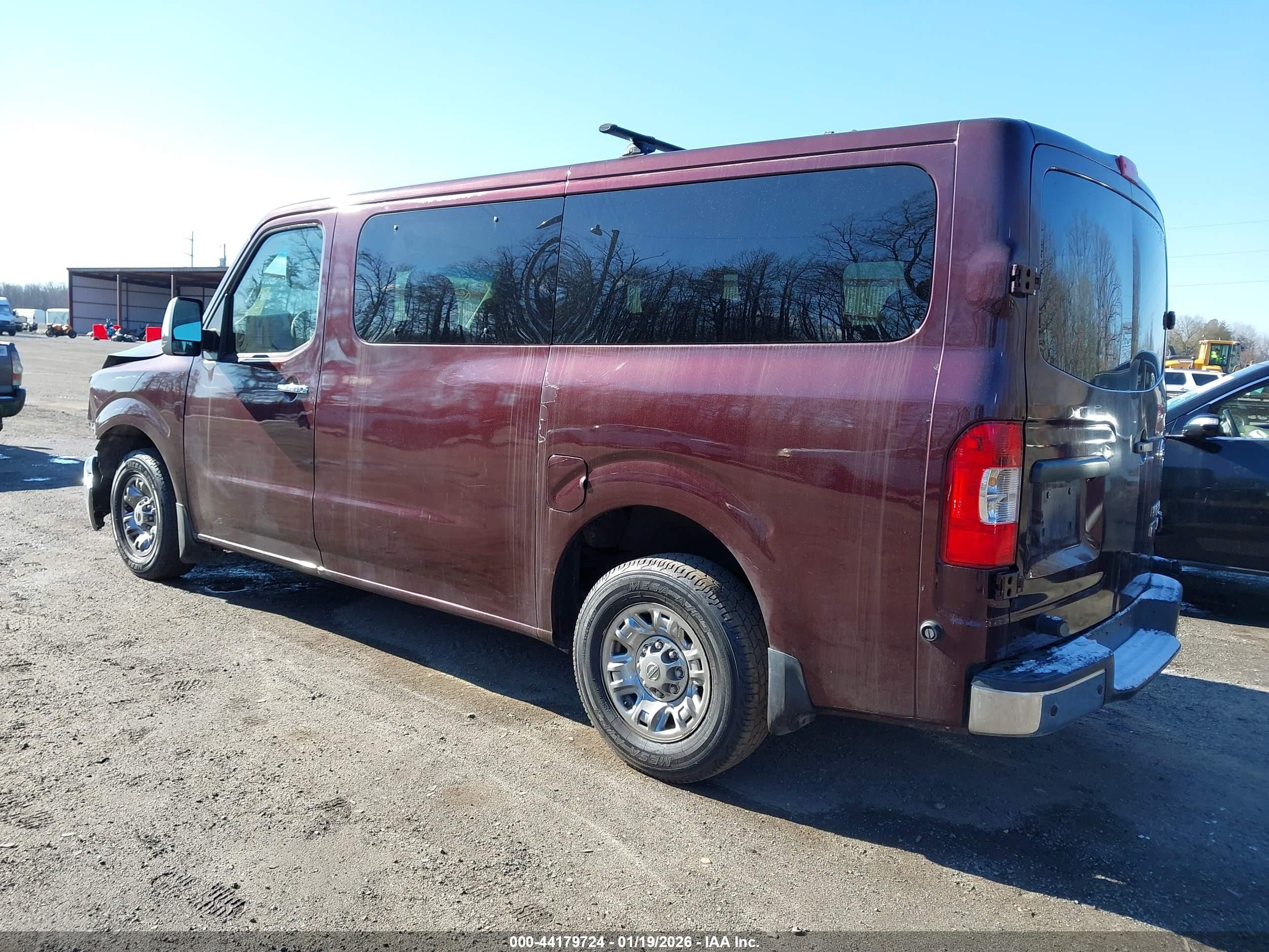 2015 Nissan Nv Passenger Nv3500 Hd Sv V6 Burgundy vin: 5BZBF0AA1FN851136