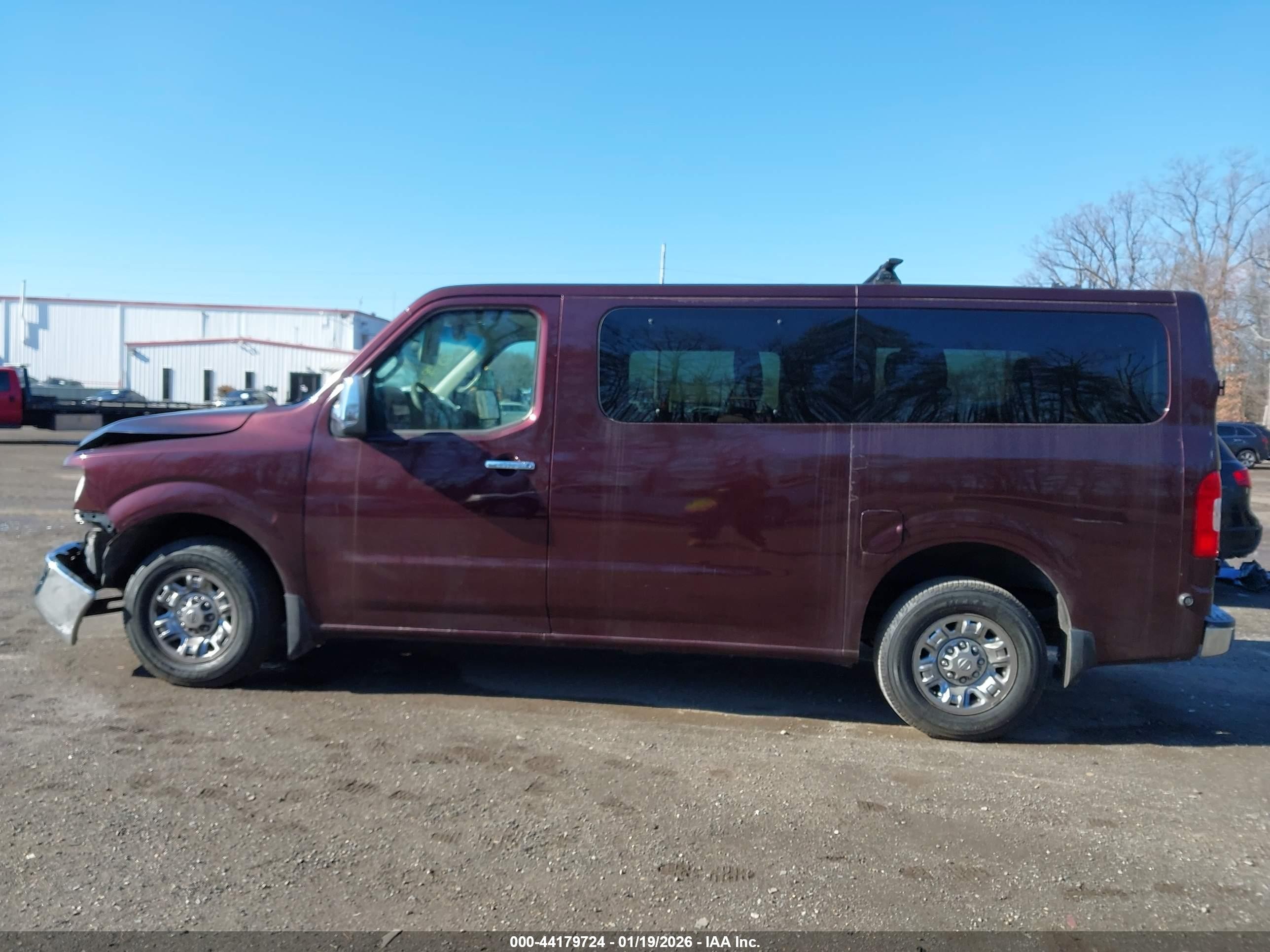 2015 Nissan Nv Passenger Nv3500 Hd Sv V6 Burgundy vin: 5BZBF0AA1FN851136