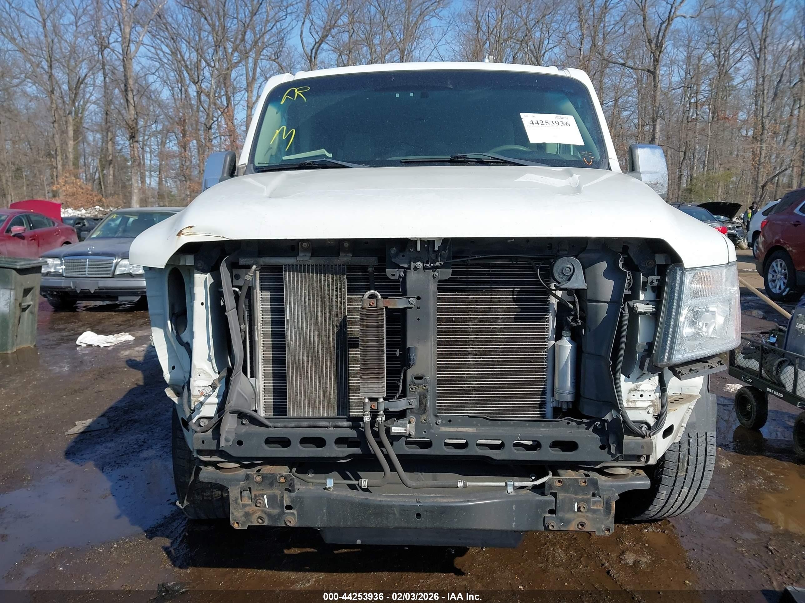 2014 Nissan Nv Passenger Nv3500 Hd Sv V6 White vin: 5BZBF0AA3EN161872