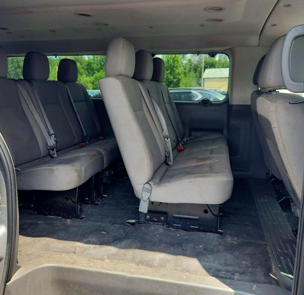 2017 Nissan Nv 3500 Hd S Silver vin: 5BZBF0AA4HN853210