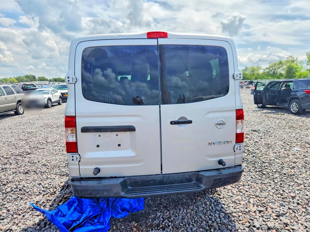 2017 Nissan Nv 3500 Hd S Silver vin: 5BZBF0AA4HN853210