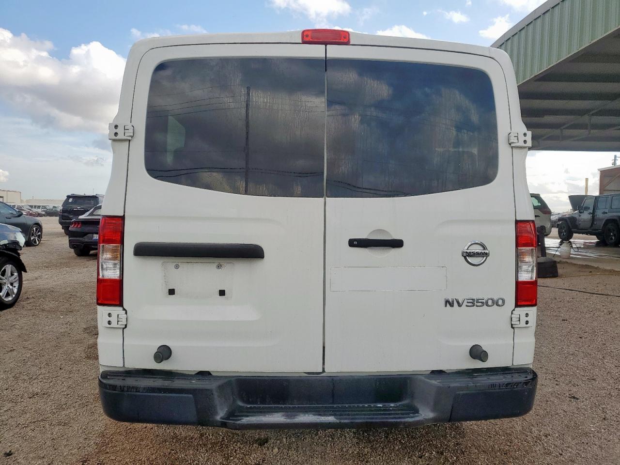 2017 Nissan Nv 3500 S White vin: 5BZBF0AA9HN851064